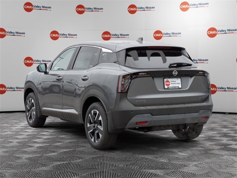 New 2025 Nissan Kicks SV image 7