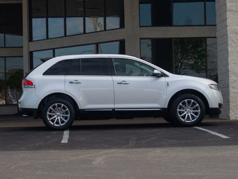 Used 2011 Lincoln MKX AWD w/ 101A Rapid Spec Order Code image 4