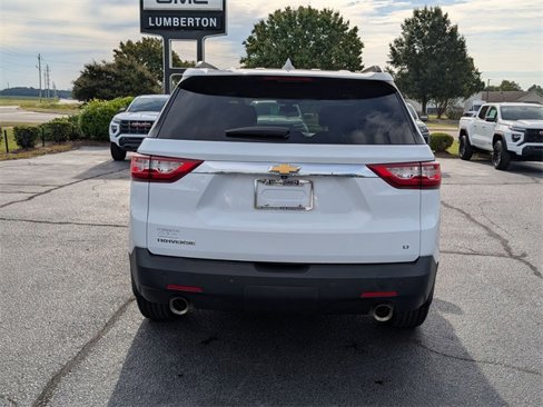 Used 2021 Chevrolet Traverse LT image 4
