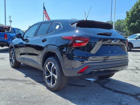 New 2025 Chevrolet Trax RS w/ Sunroof Package image 10