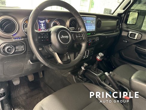 Used 2018 Jeep Wrangler Sport image 14