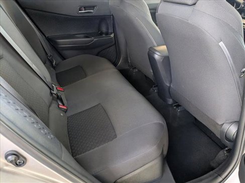 Used 2020 Toyota C-HR LE image 18