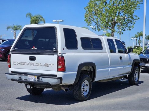 Used 2006 Chevrolet Silverado 2500 W/T w/ Heavy-Duty Power Package image 16