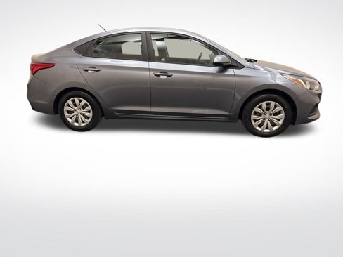 Used 2020 Hyundai Accent SE image 4