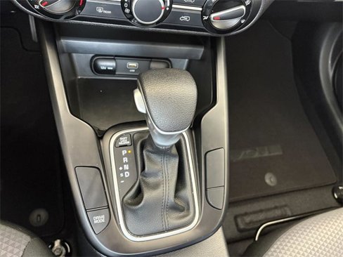 Used 2024 Kia Soul LX w/ LX Technology Package image 17