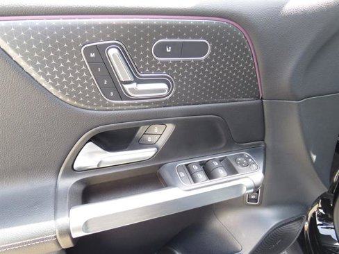 Certified 2024 Mercedes-Benz GLB 250 4MATIC image 8