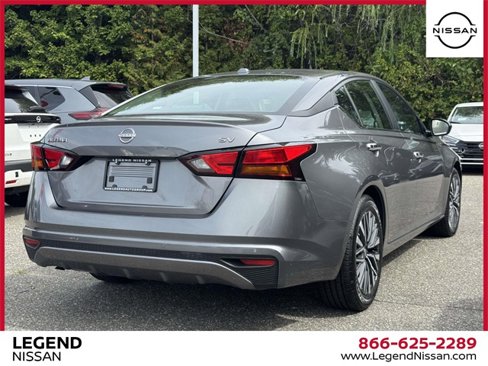 Used 2024 Nissan Altima 2.5 SV image 5