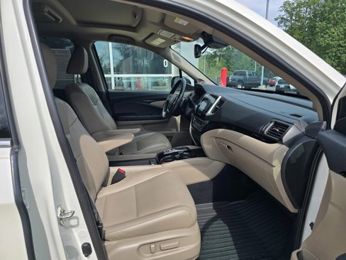 Used 2018 Honda Pilot Touring image 25