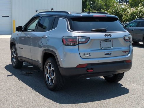 Used 2022 Jeep Compass Trailhawk w/ Trailhawk Elite Group image 5