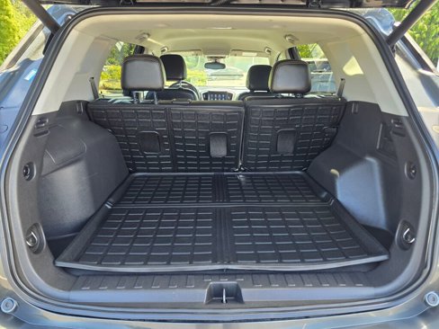 Used 2021 GMC Terrain SLT image 18