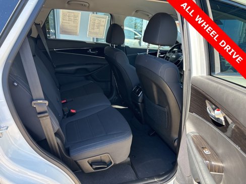 Used 2019 Kia Sorento LX w/ LX Convenience Package image 25
