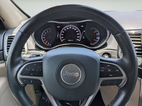 Used 2022 Jeep Grand Cherokee Limited image 25