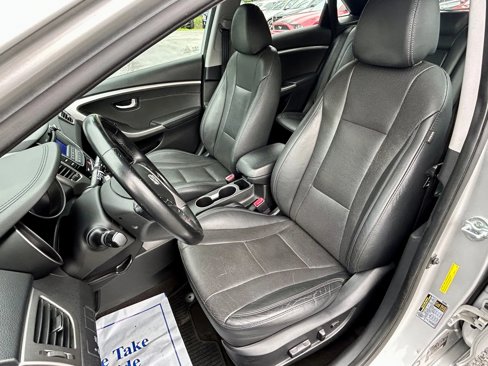 Used 2015 Hyundai Elantra GT w/ Option Group 02 image 11