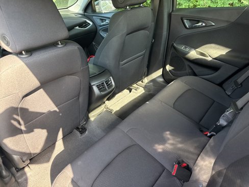 Used 2023 Chevrolet Malibu LT image 14