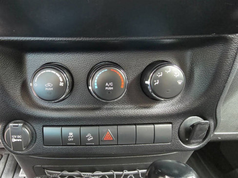 Used 2013 Jeep Wrangler Sport image 14