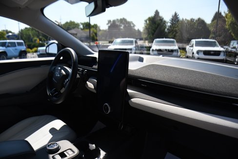 Used 2021 Ford Mustang Mach-E Premium image 14