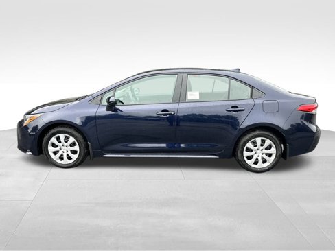New 2025 Toyota Corolla LE image 2