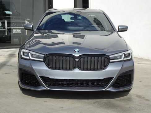 Used 2021 BMW 540i w/ M Sport Package image 2