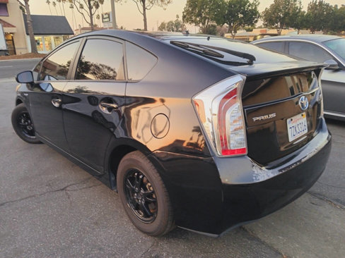 Used 2015 Toyota Prius Three image 2