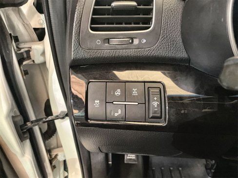 Used 2014 Kia Sorento SX image 17