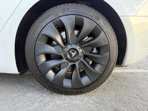 Used 2020 Tesla Model 3 Standard Range Plus image 15