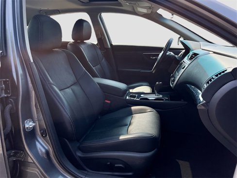 Used 2016 Nissan Altima 2.5 SL w/ 2.5 Technology Package image 26