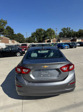 Used 2019 Chevrolet Cruze LT w/ Convenience Package image 8