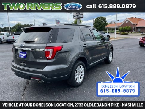 Used 2018 Ford Explorer XLT image 11