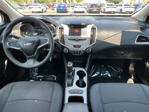 Used 2018 Chevrolet Cruze LS image 12