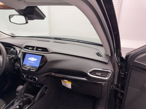 Certified 2022 Chevrolet TrailBlazer LT w/ Convenience Package image 26