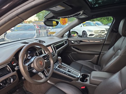 Used 2017 Porsche Macan S image 27