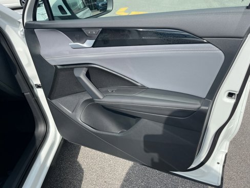 New 2025 Volkswagen Tiguan SE image 20