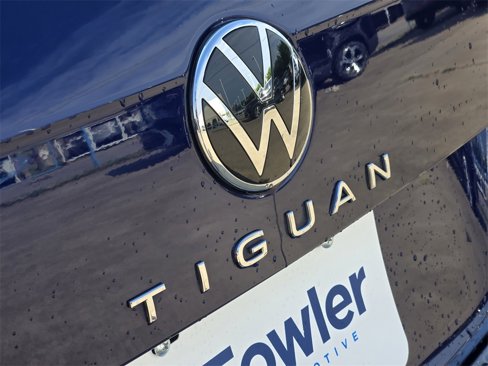 Used 2022 Volkswagen Tiguan SE image 11