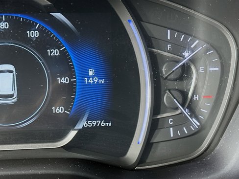 Used 2019 Hyundai Santa Fe SEL image 19