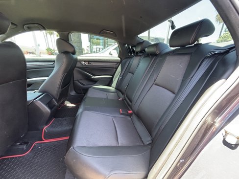 Used 2019 Honda Accord Sport image 9