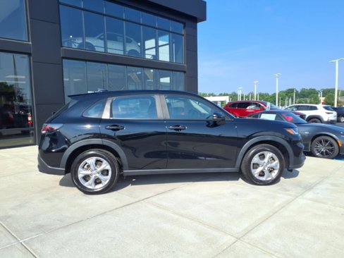 Used 2023 Honda HR-V LX image 8
