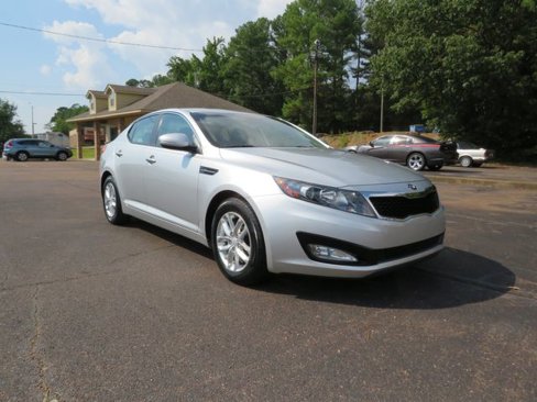 Used 2012 Kia Optima LX w/ Convenience Pkg image 3