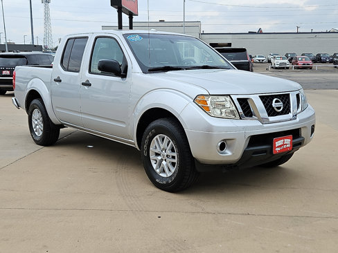 Used 2016 Nissan Frontier SV image 4