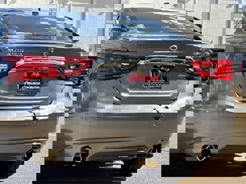 Used 2018 Nissan Maxima Platinum image 8