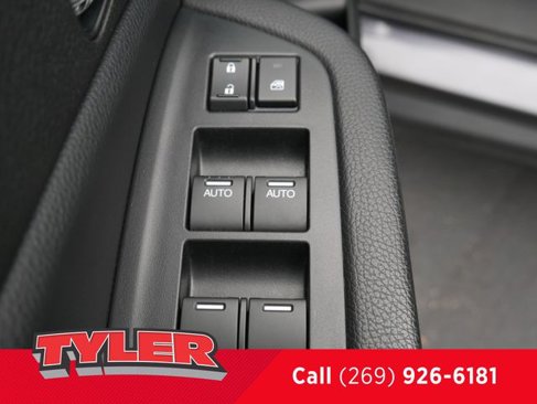 Used 2020 Honda Pilot Touring image 23