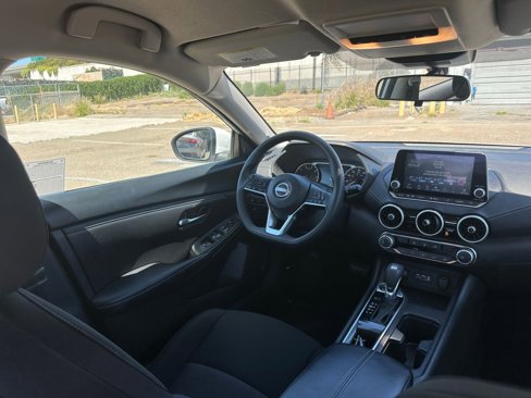 Used 2024 Nissan Sentra SV image 32