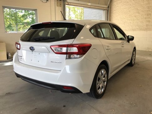 Used 2018 Subaru Impreza 2.0i image 3