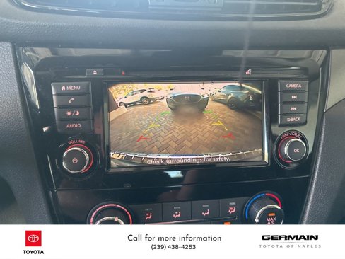 Used 2020 Nissan Rogue Sport S image 18