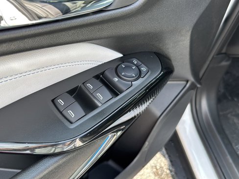 New 2025 Chevrolet Trax LT w/ Driver Confidence Package image 27