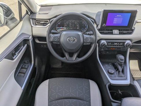 New 2025 Toyota RAV4 XLE image 18