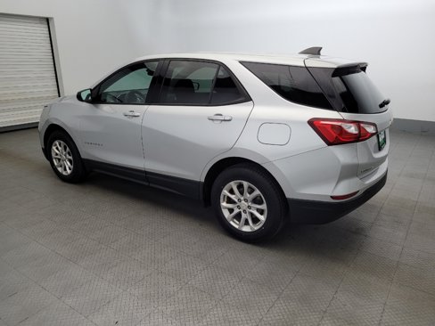 Used 2019 Chevrolet Equinox LS w/ LS Convenience Package image 3