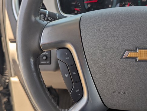 Used 2017 Chevrolet Traverse LT image 27