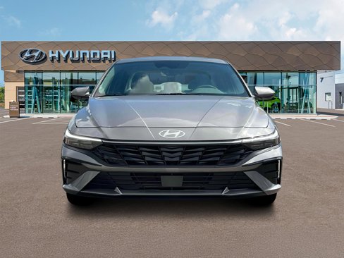 New 2025 Hyundai Elantra SEL image 12