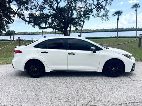 Used 2020 Toyota Corolla SE image 21