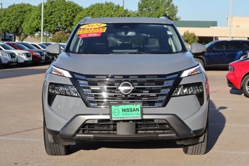Certified 2024 Nissan Rogue SL image 4